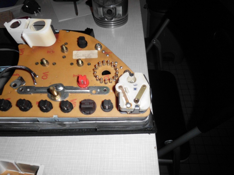 Datei:Absicherung Innenraumbeleuchtung.JPG