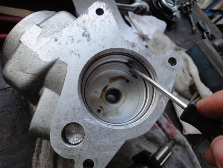 19 Innere Dichtringe raus.JPG