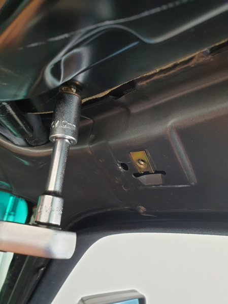 Datei:Rahmen Schraube SW8.jpg