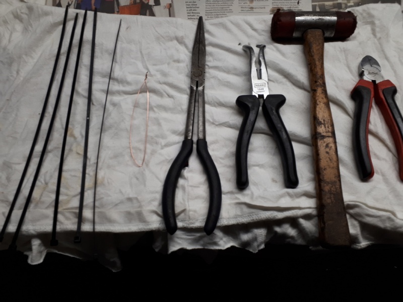 Datei:7-werkzeug.jpg