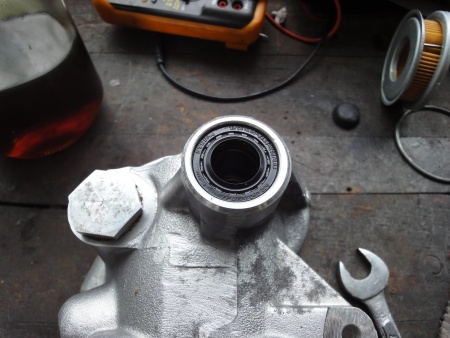 18 Wellendichtring eingeschlagen.JPG